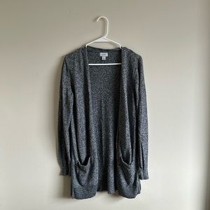 Like new gray cardigan with pockets